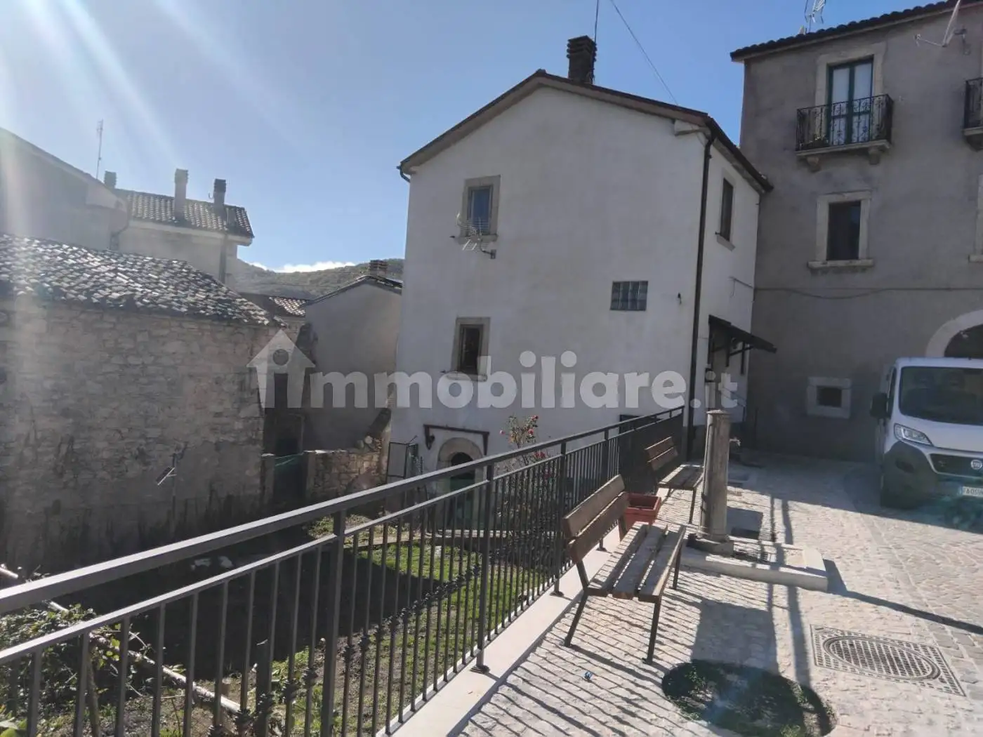 Casa indipendente in vendita a Montenero Val Cocchiara