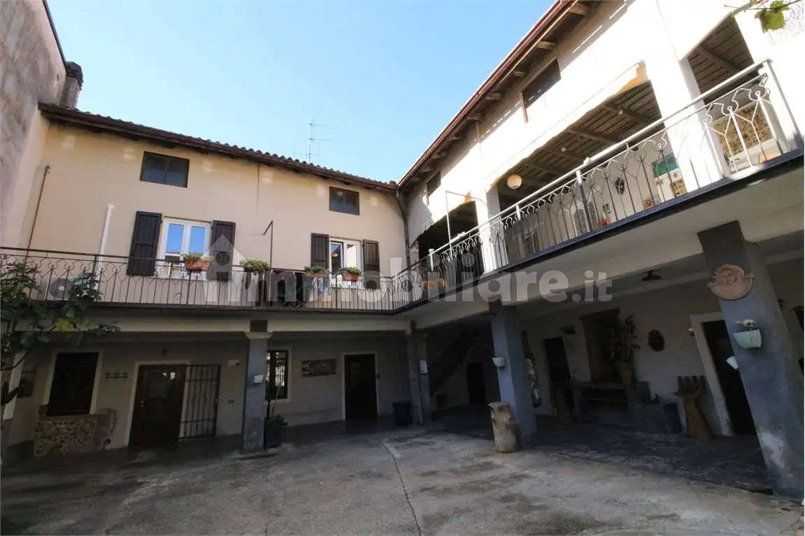 Casa indipendente in vendita a Suisio