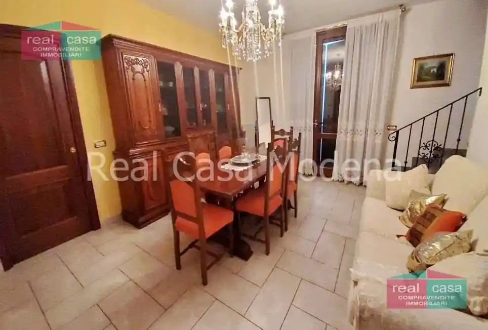 Villa bifamiliare, ottimo stato, 240 m², Madonnina - Tre Olmi, Modena - foto 2