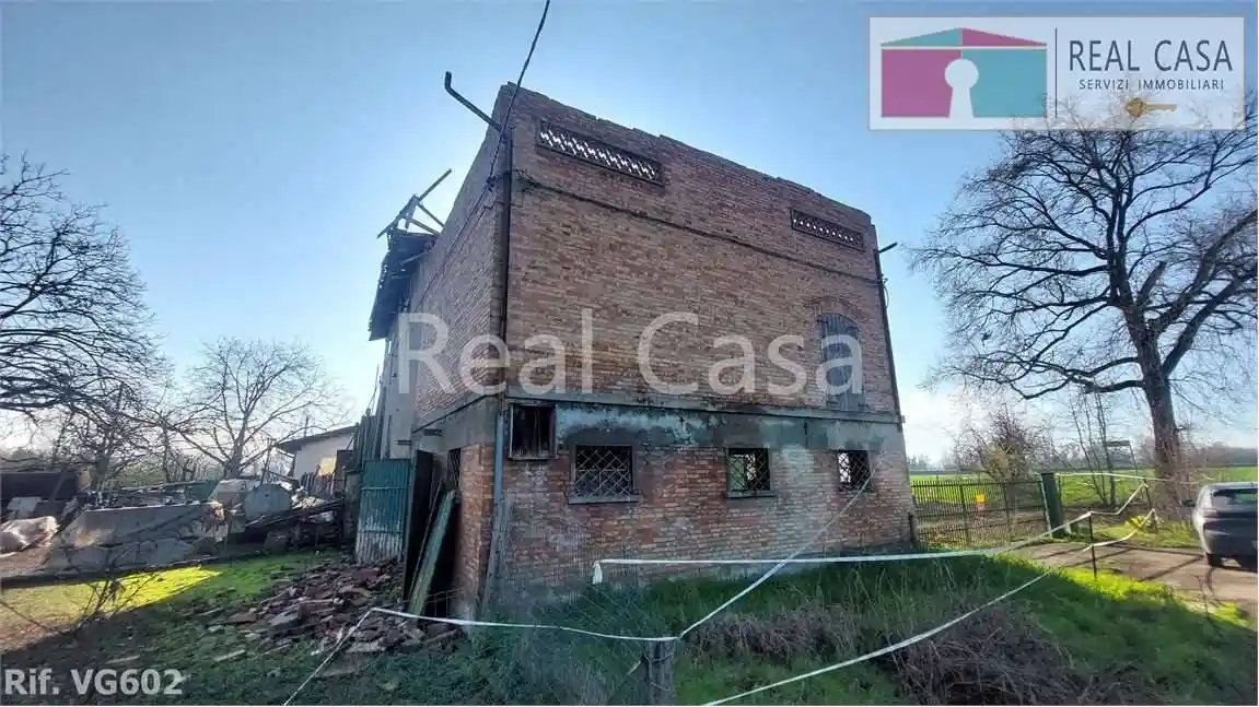 Rustico - Casale in vendita a Modena