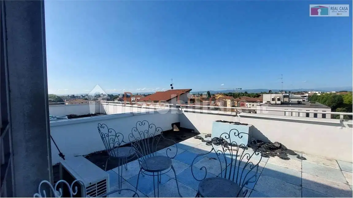 Appartamento in vendita a Modena