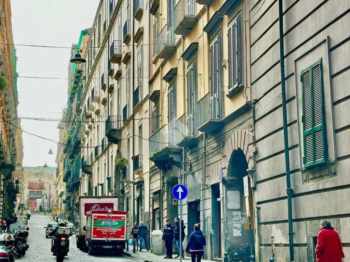 Appartamento in vendita a Napoli