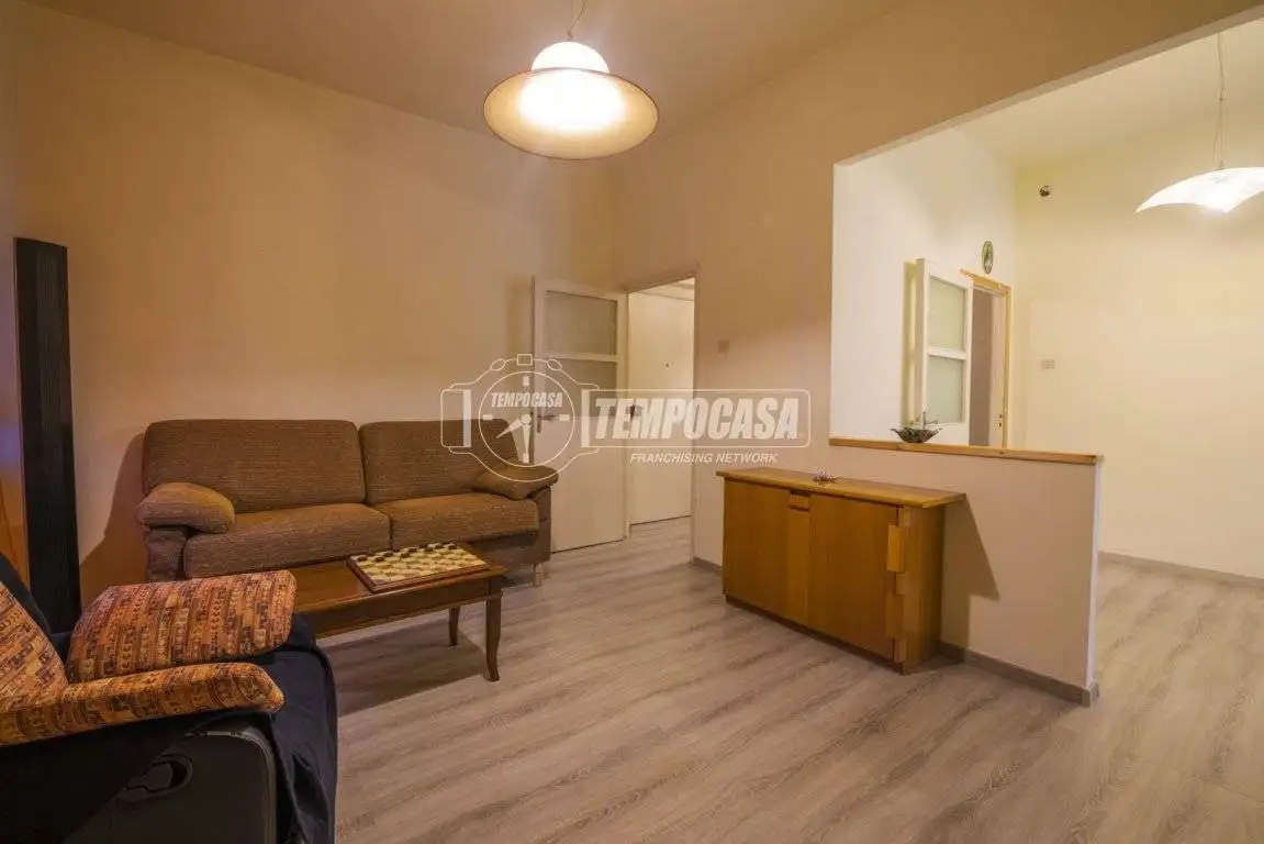 Appartamento in vendita a Montecosaro