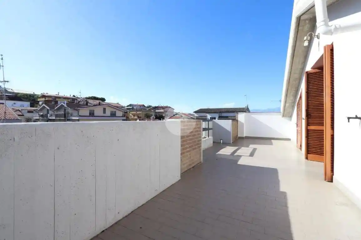 Trilocale via la farina 3, Centro, Montesilvano - foto 3