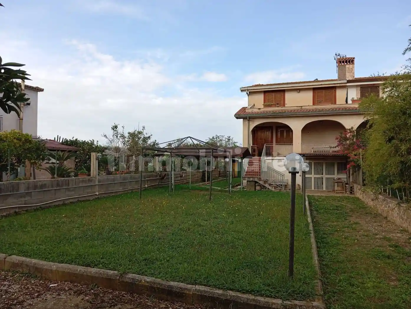 Villa bifamiliare via Licio Quinzio Cincinnato 41, Bainsizza, Latina - foto 3