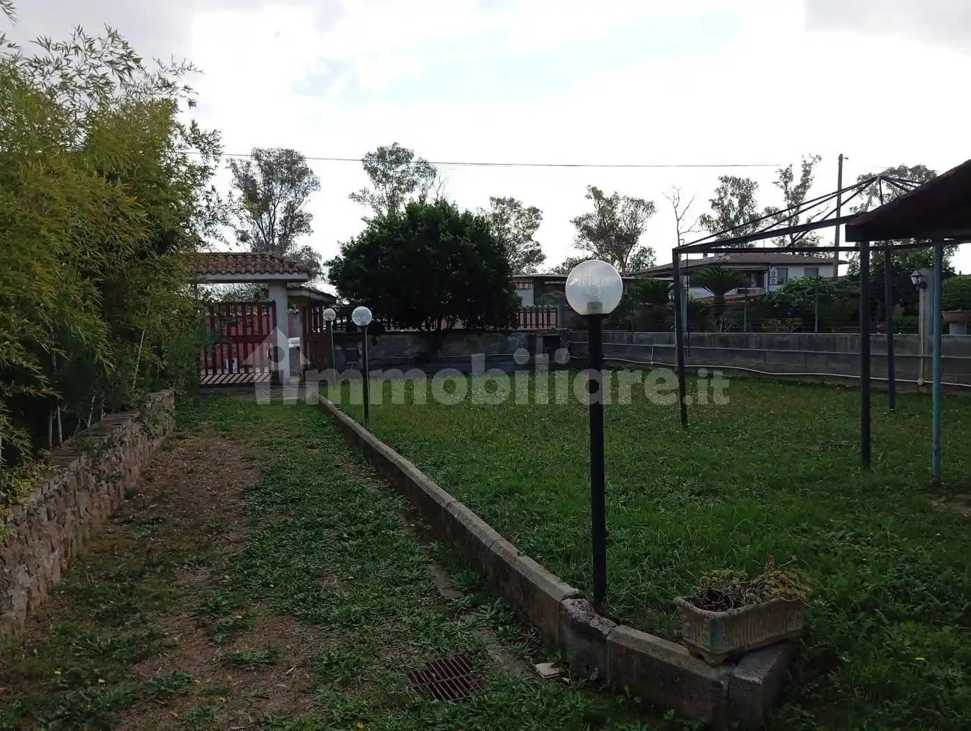 Villa bifamiliare via Licio Quinzio Cincinnato 41, Bainsizza, Latina - foto 4