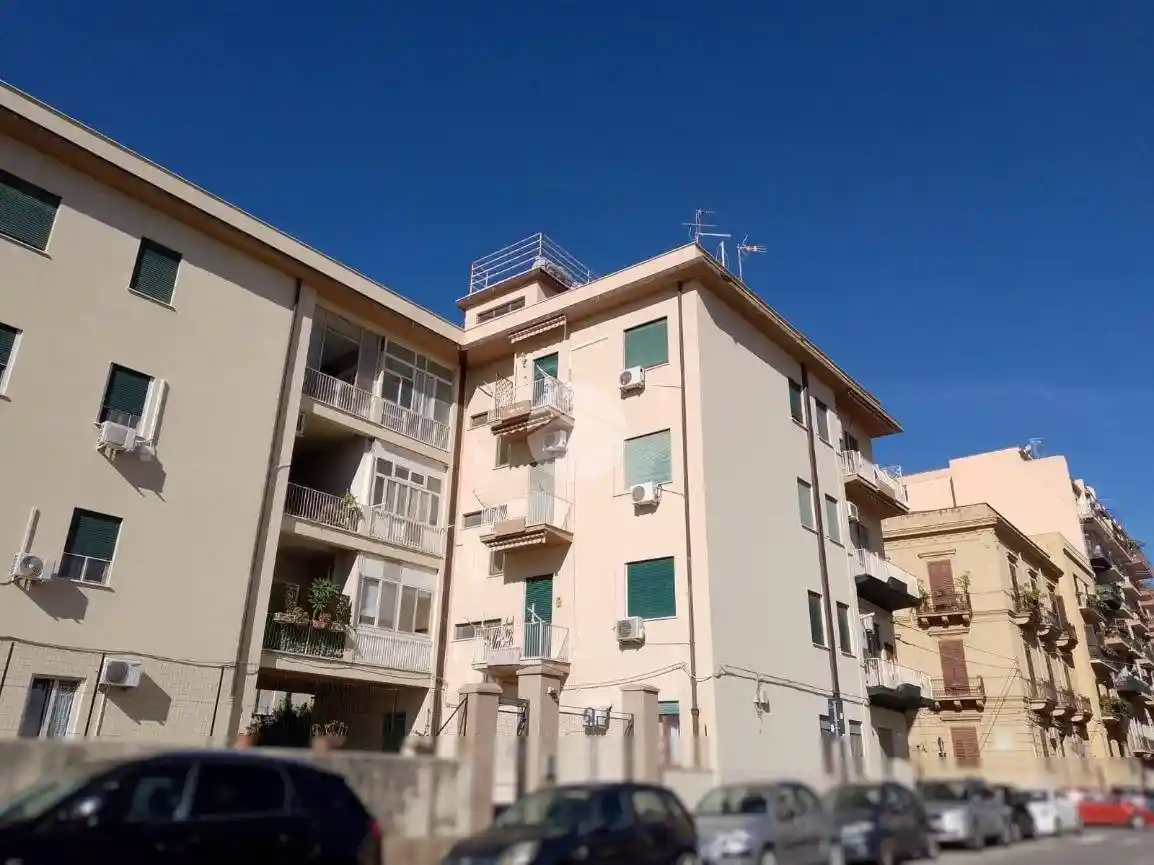 Appartamento in vendita a Palermo