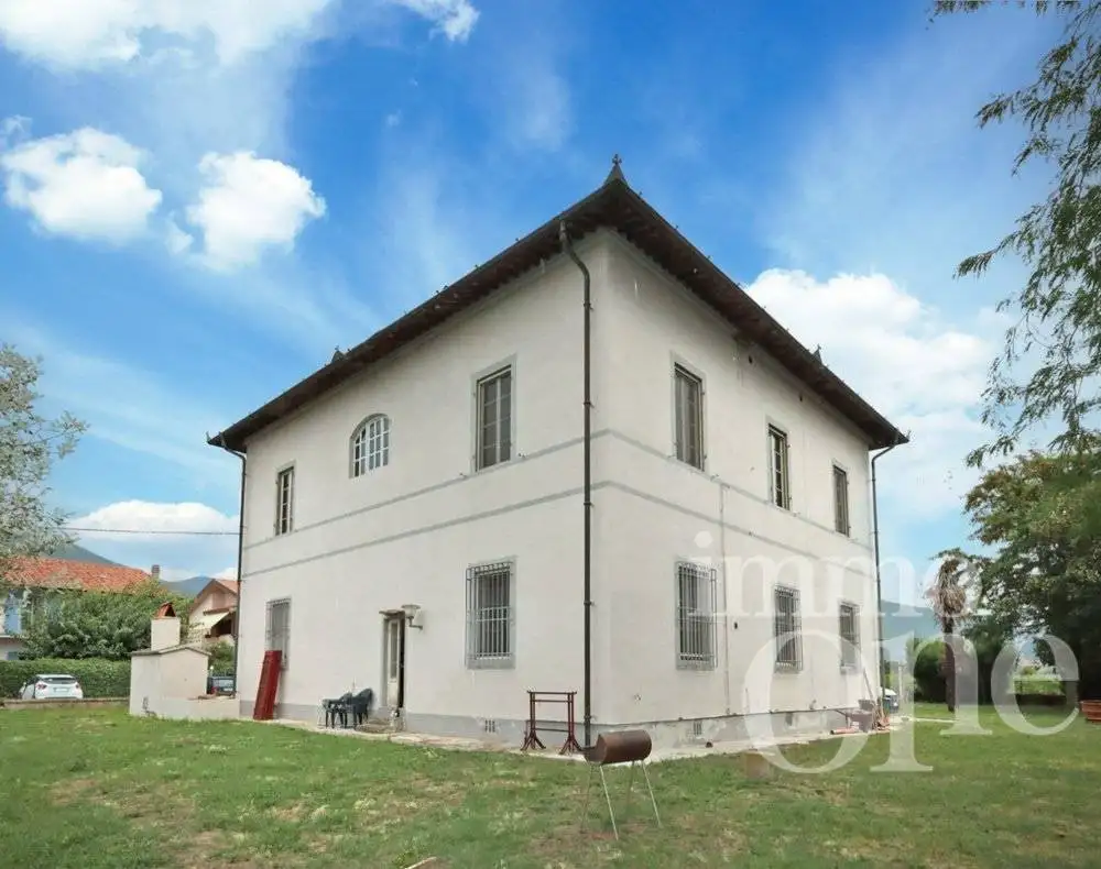 Villa in vendita a San Giuliano Terme
