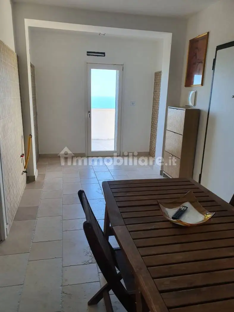 Appartamento in affitto a Rodi Garganico