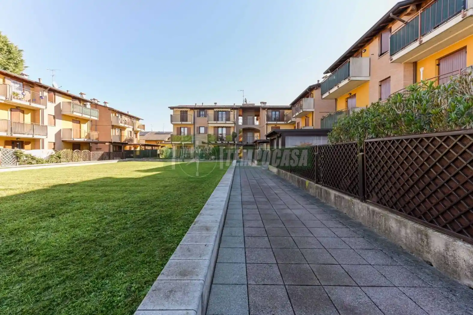 Appartamento in vendita a Roncello