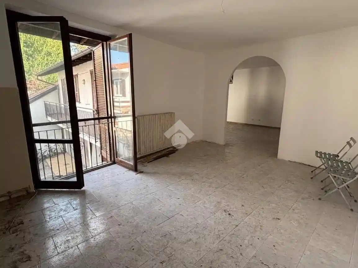 Trilocale vicolo Parrocchia 1, Centro, Varallo Pombia - foto 3