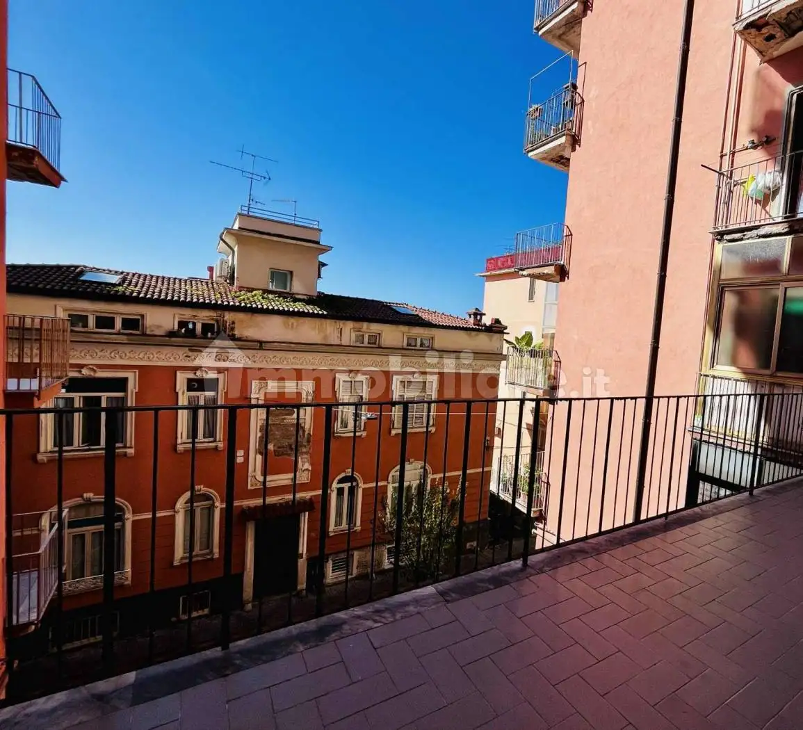 Appartamento in vendita a Salerno