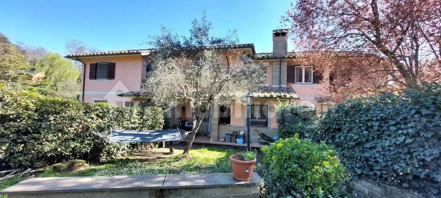 Villa in vendita a Manziana