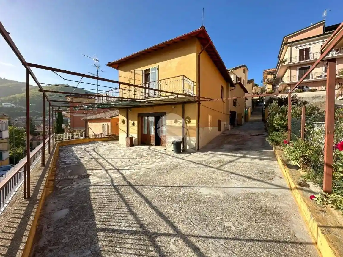 Casa indipendente in vendita a Monte Porzio Catone