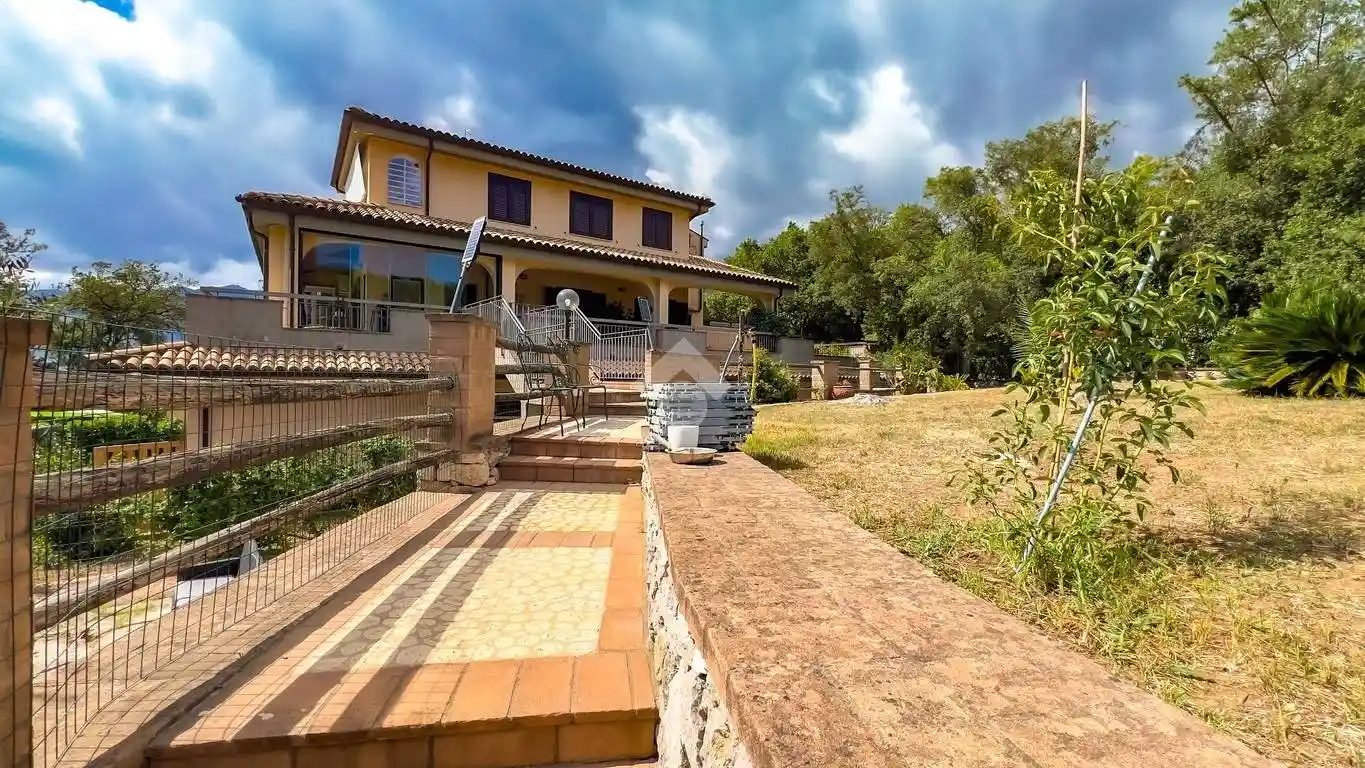 Appartamento in vendita a Formia