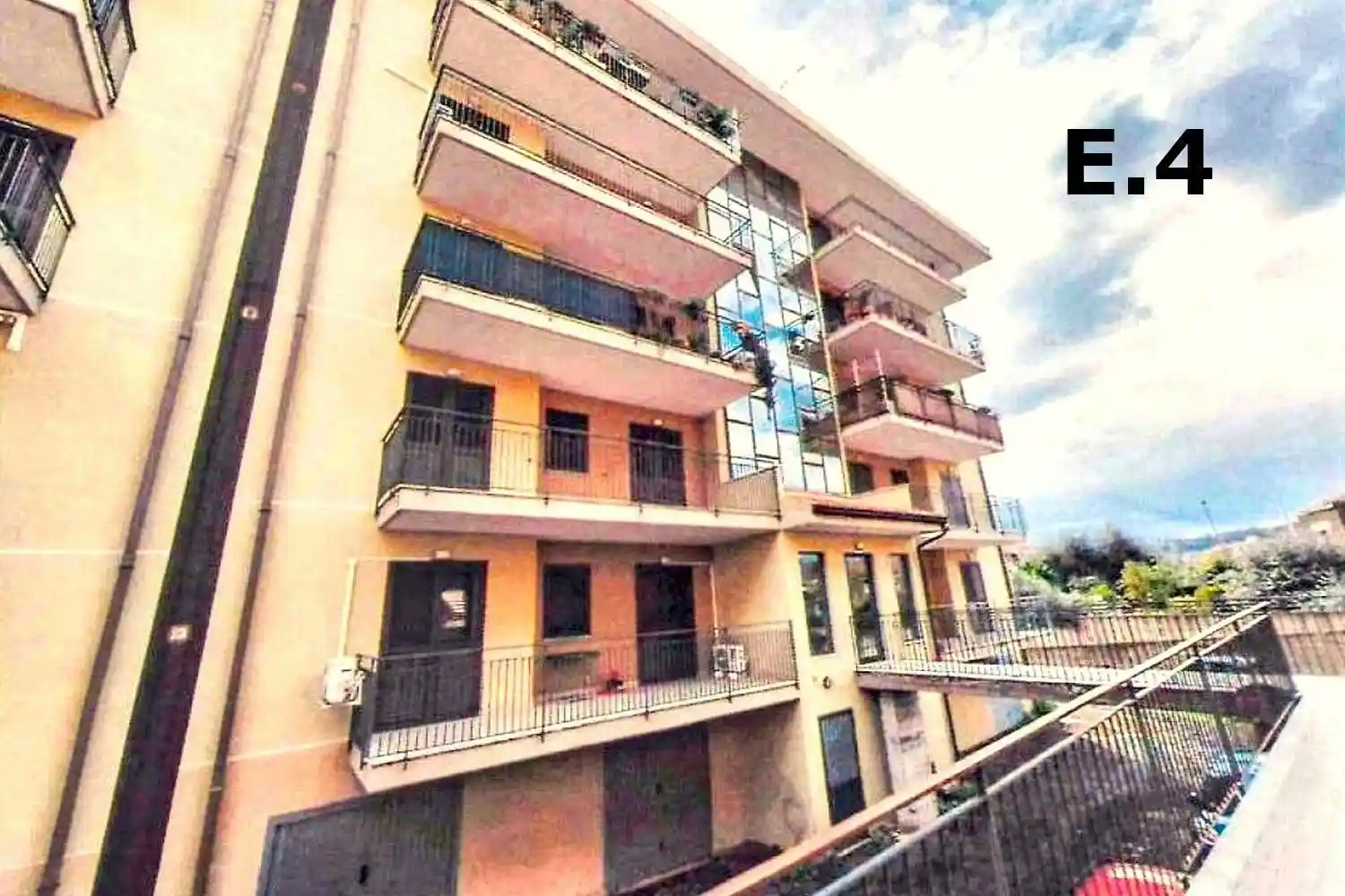 Appartamento in vendita a Acireale