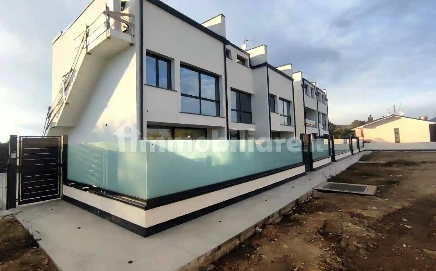 Villetta a schiera - foto 2