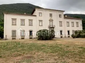 Villa in asta a San Giuliano Terme