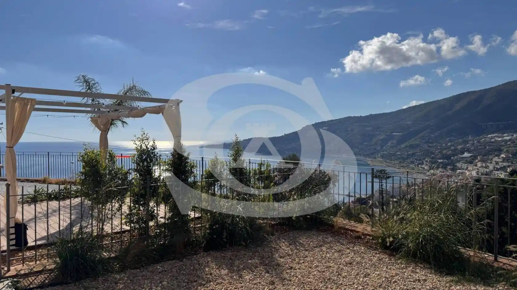 Appartamento in vendita a Ospedaletti