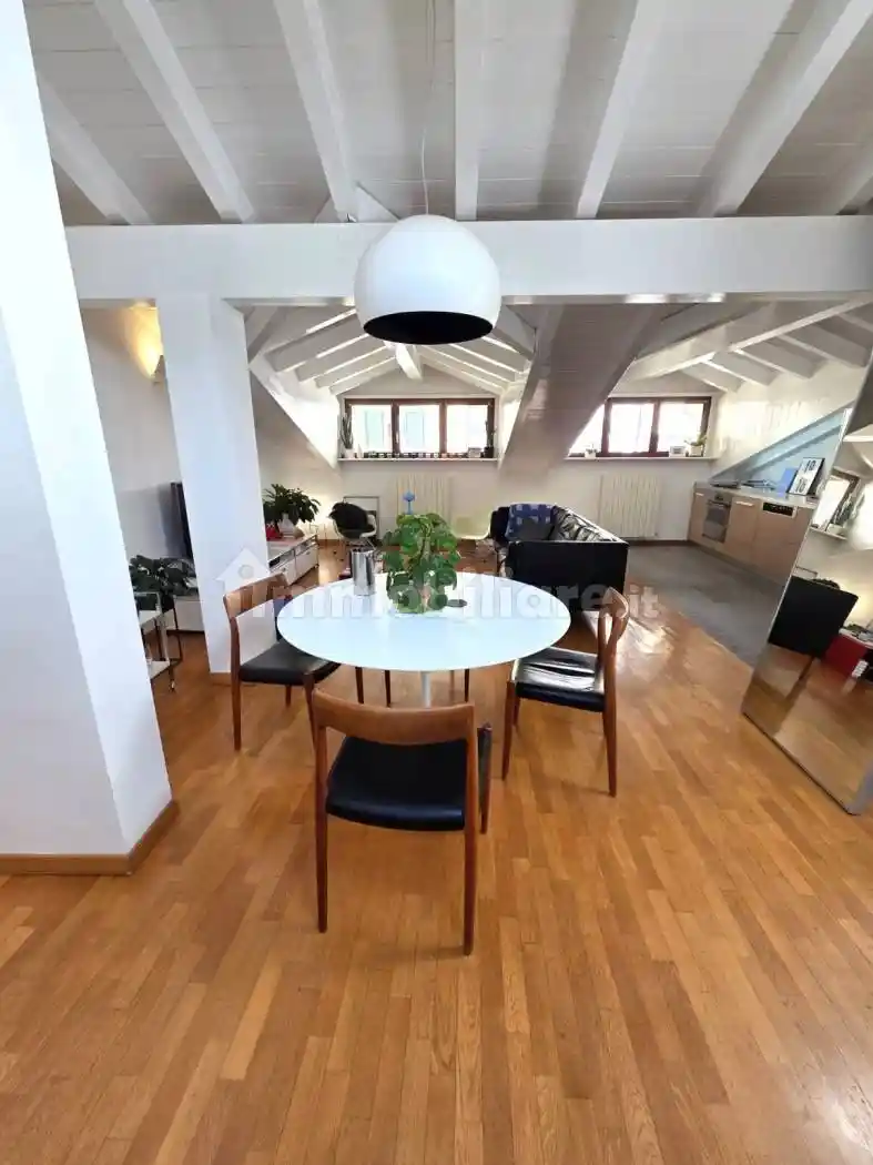 Mansarda via Albuzzi 2, Centro, Varese - foto 3