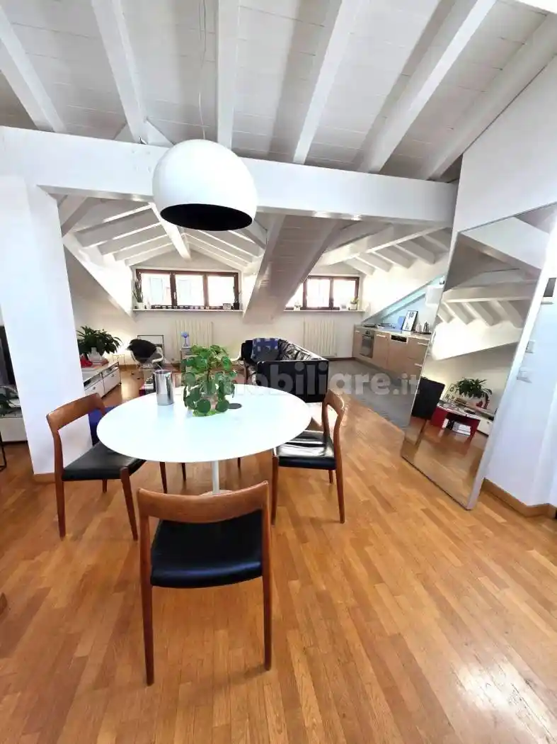 Mansarda via Albuzzi 2, Centro, Varese - foto 4