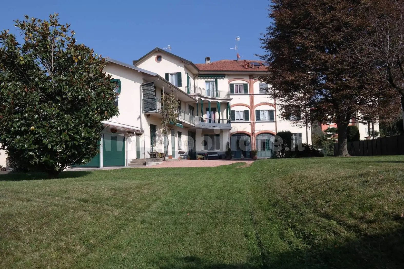 Villa in vendita a Morazzone