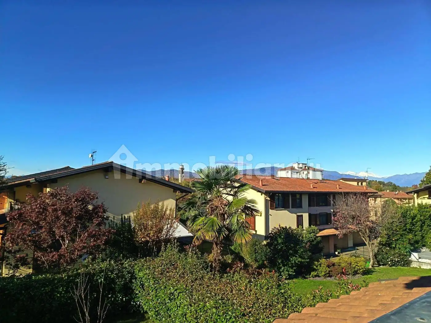 Villa bifamiliare piazza Italia 1, Centro, Brebbia - foto 2