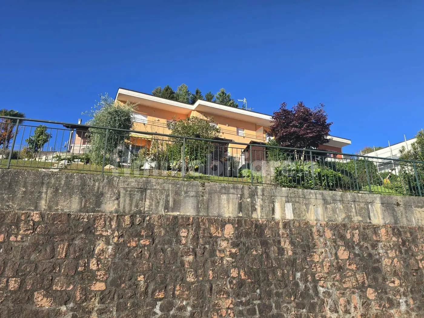 Appartamento in vendita a Lavena Ponte Tresa