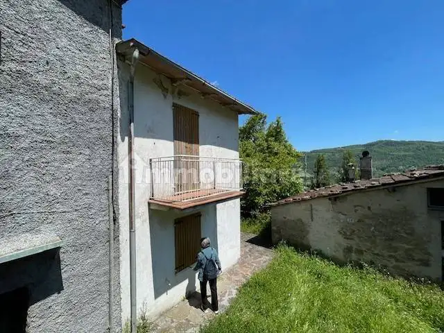 Terratetto unifamiliare 99 m², da ristrutturare, Castiglione dei Pepoli - foto 3