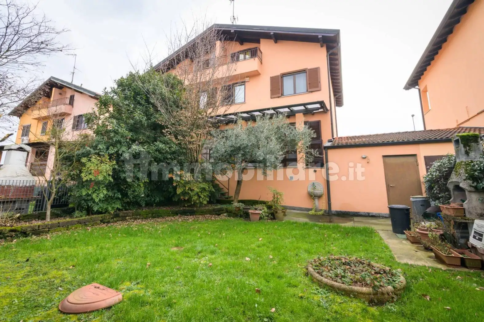 Villetta a schiera in vendita a Robecco sul Naviglio