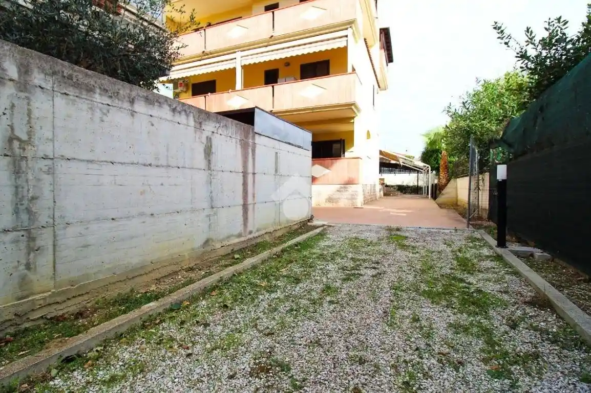 Quadrilocale via Nazionale 441, Centro, Roseto degli Abruzzi - foto 2