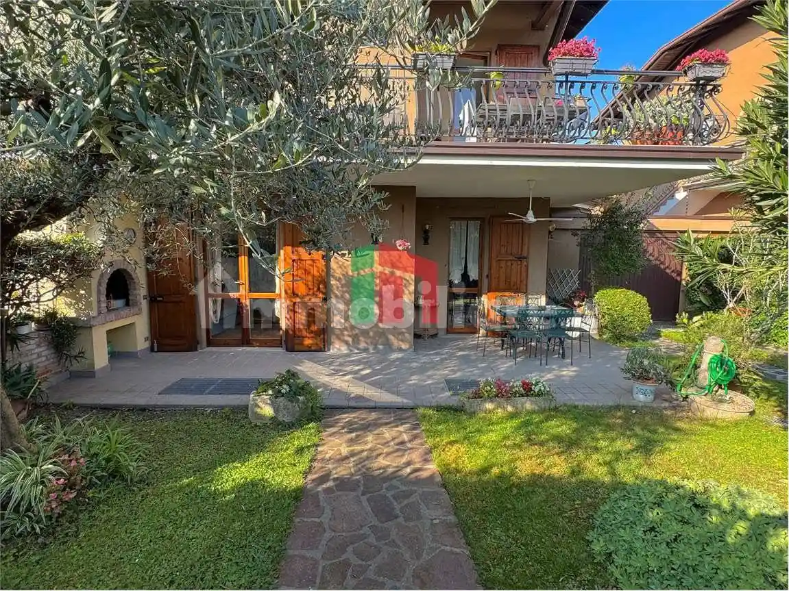 Appartamento in vendita a Padenghe sul Garda