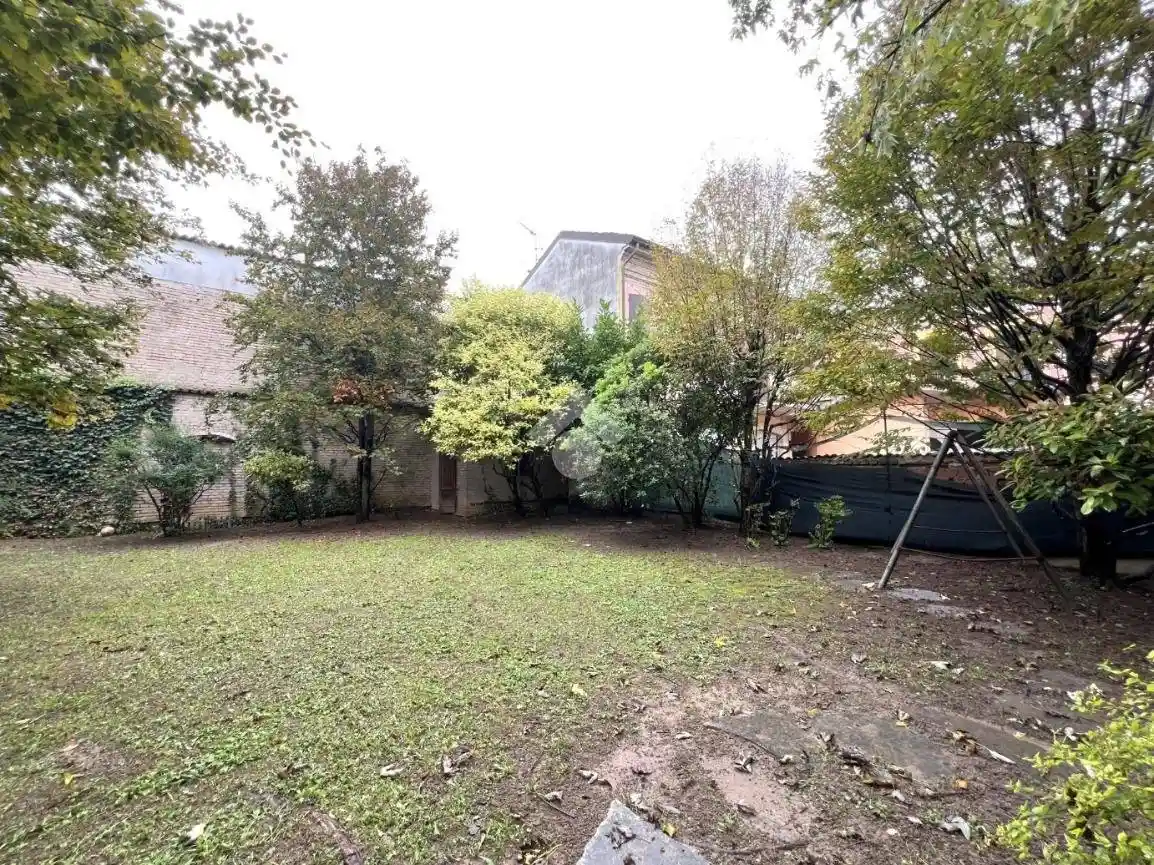 Terratetto unifamiliare via Amedeo Di Savoia 17, Centro, Casalromano - foto 5