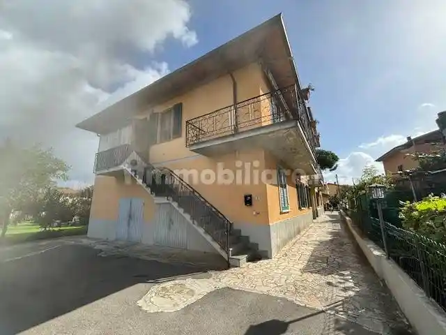 Appartamento in vendita a Montevarchi