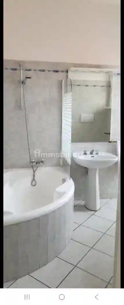 Quadrilocale viale Sicilia 11, Borgo Nuovo - Navigatori, Verona - foto 4