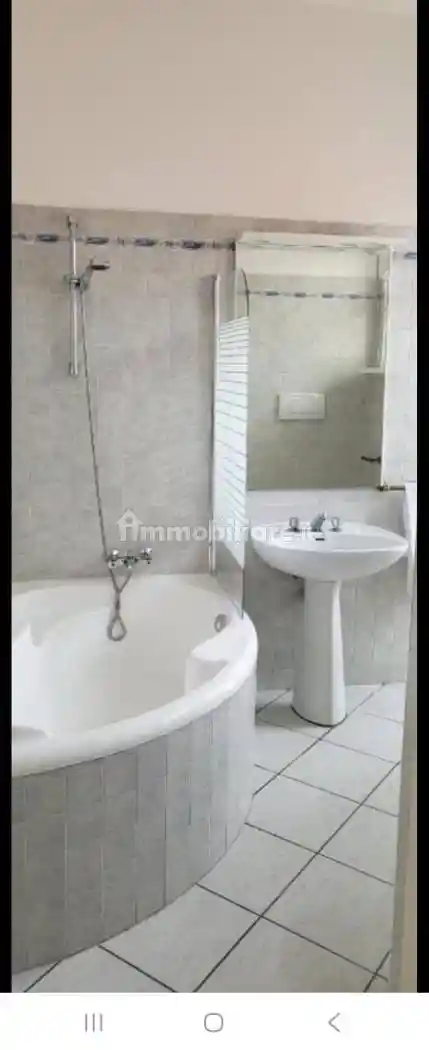 Quadrilocale viale Sicilia 11, Borgo Nuovo - Navigatori, Verona - foto 2