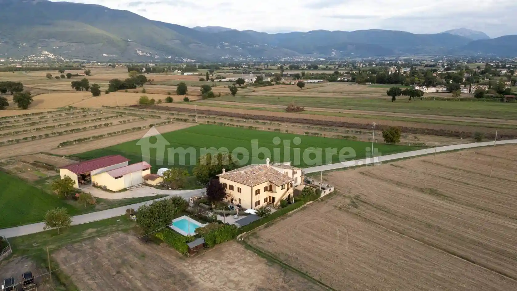 Villa plurifamiliare via Sant'Angelo, Castel Ritaldi - foto 4