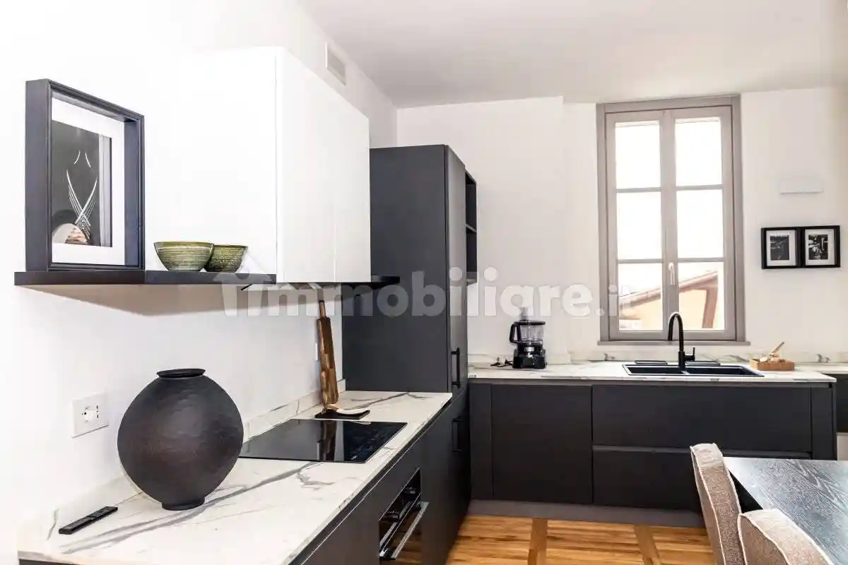 Trilocale piazza Chiesa 5, Centro, Erbusco - foto 3