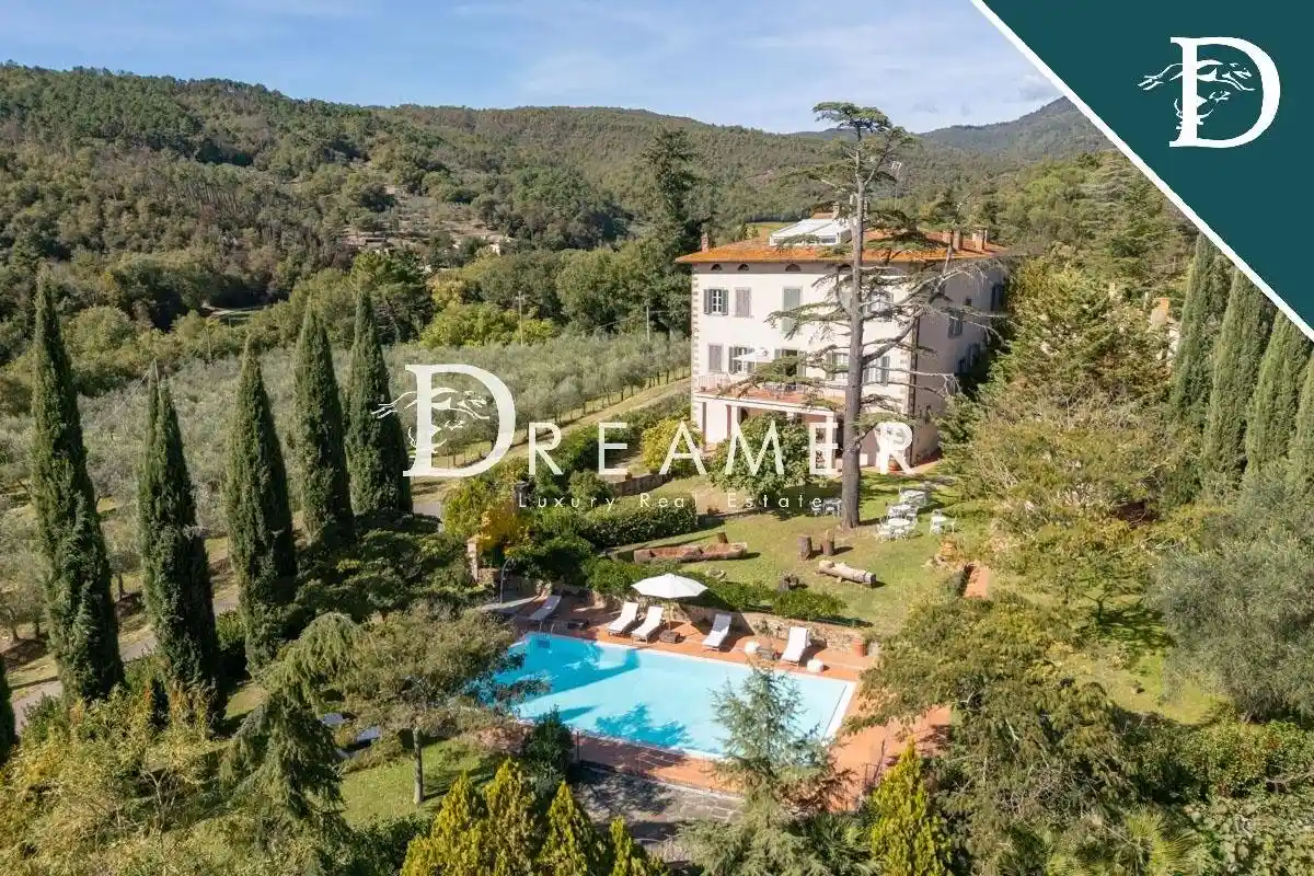 Palazzo - Edificio in vendita a Loro Ciuffenna