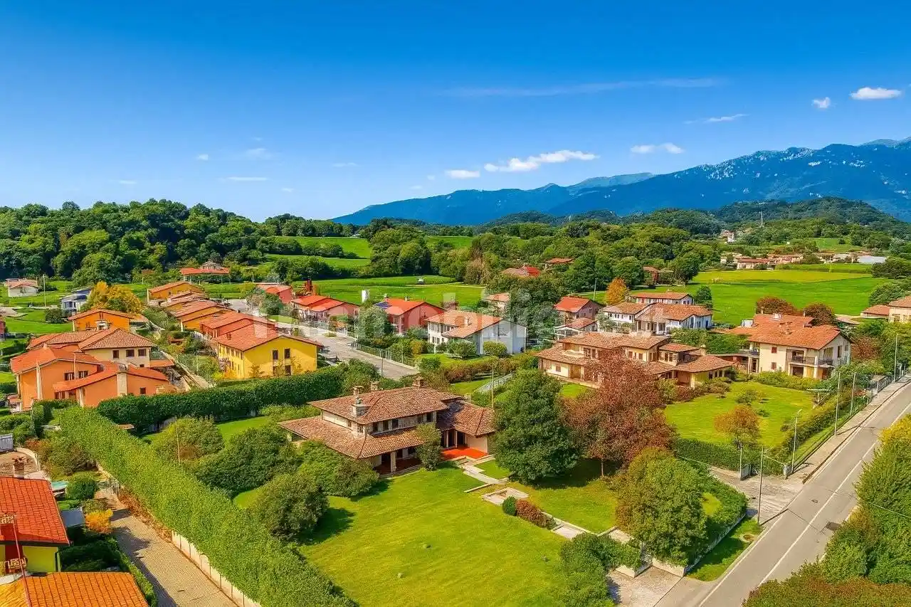 Villa in vendita a Bassano del Grappa