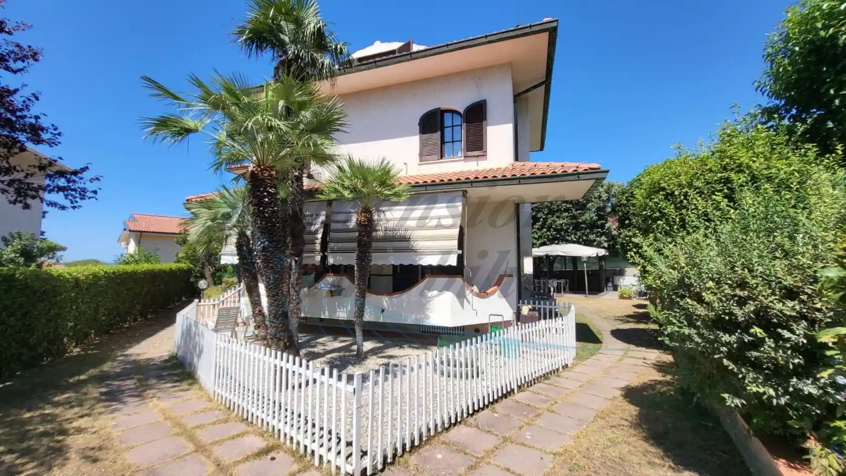 Villa in vendita a Rosignano Marittimo