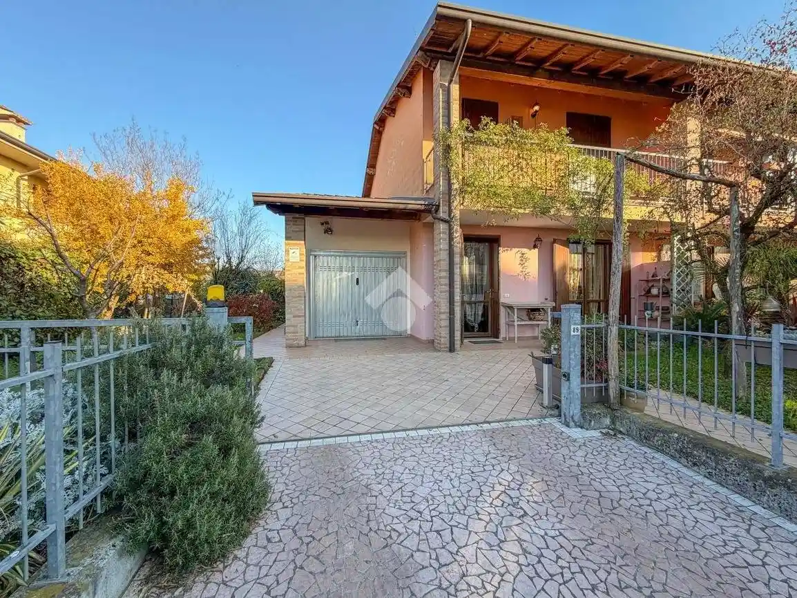 Villa in vendita a Calcinato