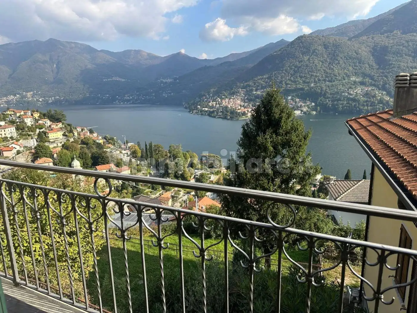 Appartamento in vendita a Moltrasio