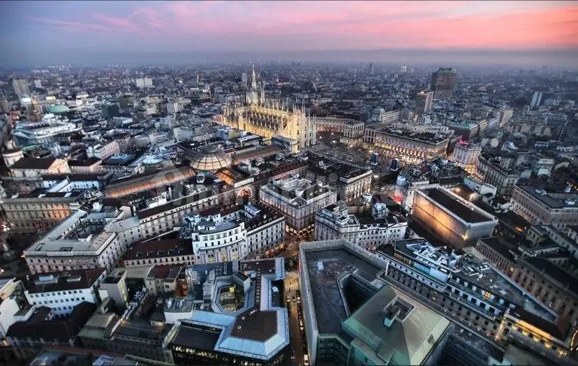 Palazzo - Edificio in vendita a Milano