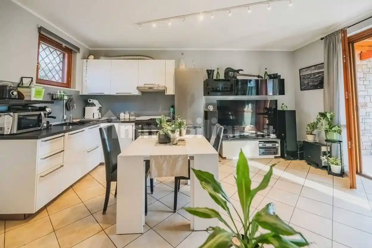 Appartamento in vendita a Desenzano del Garda