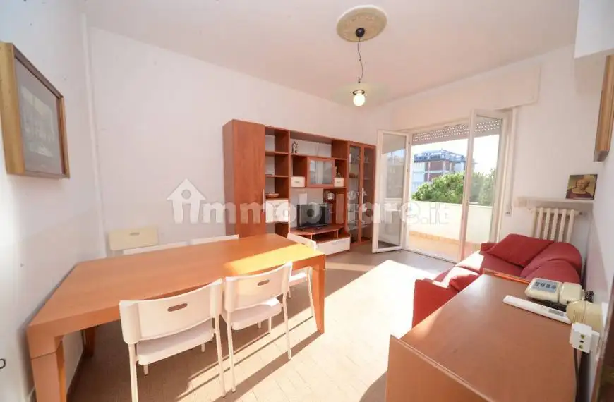 Palazzo - Edificio in vendita a Cesenatico