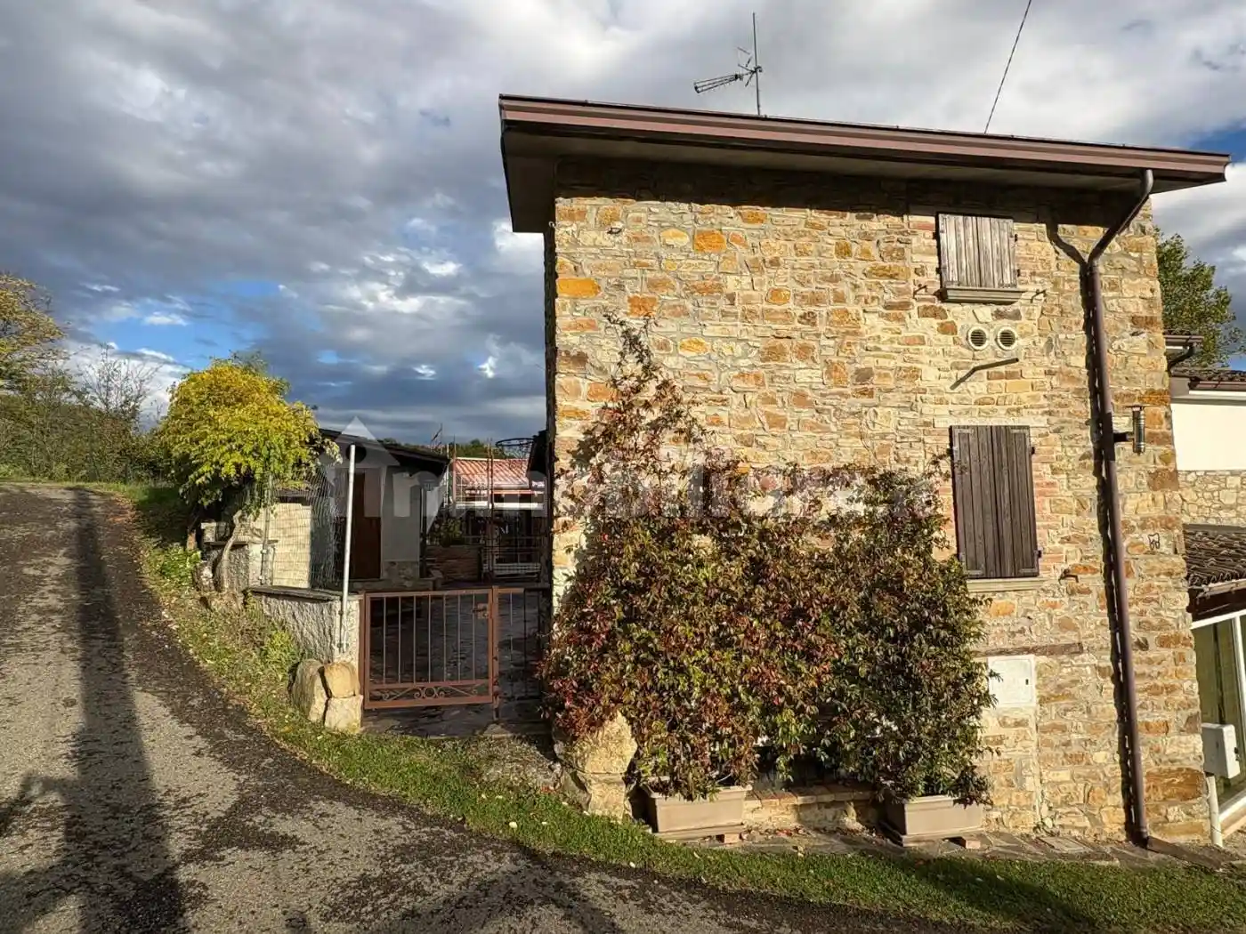 Rustico - Casale in vendita a Travo