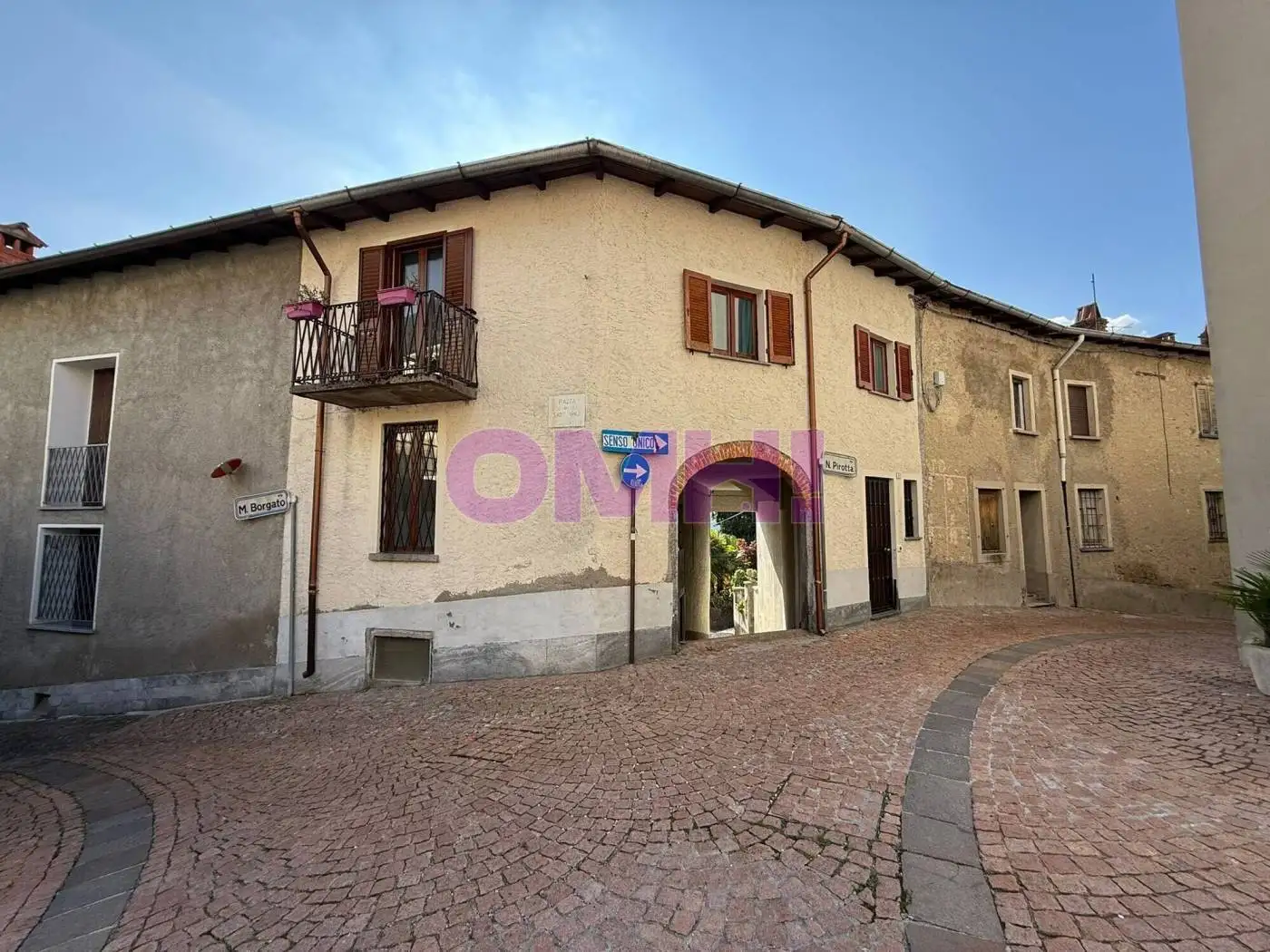 Appartamento in vendita a Duno