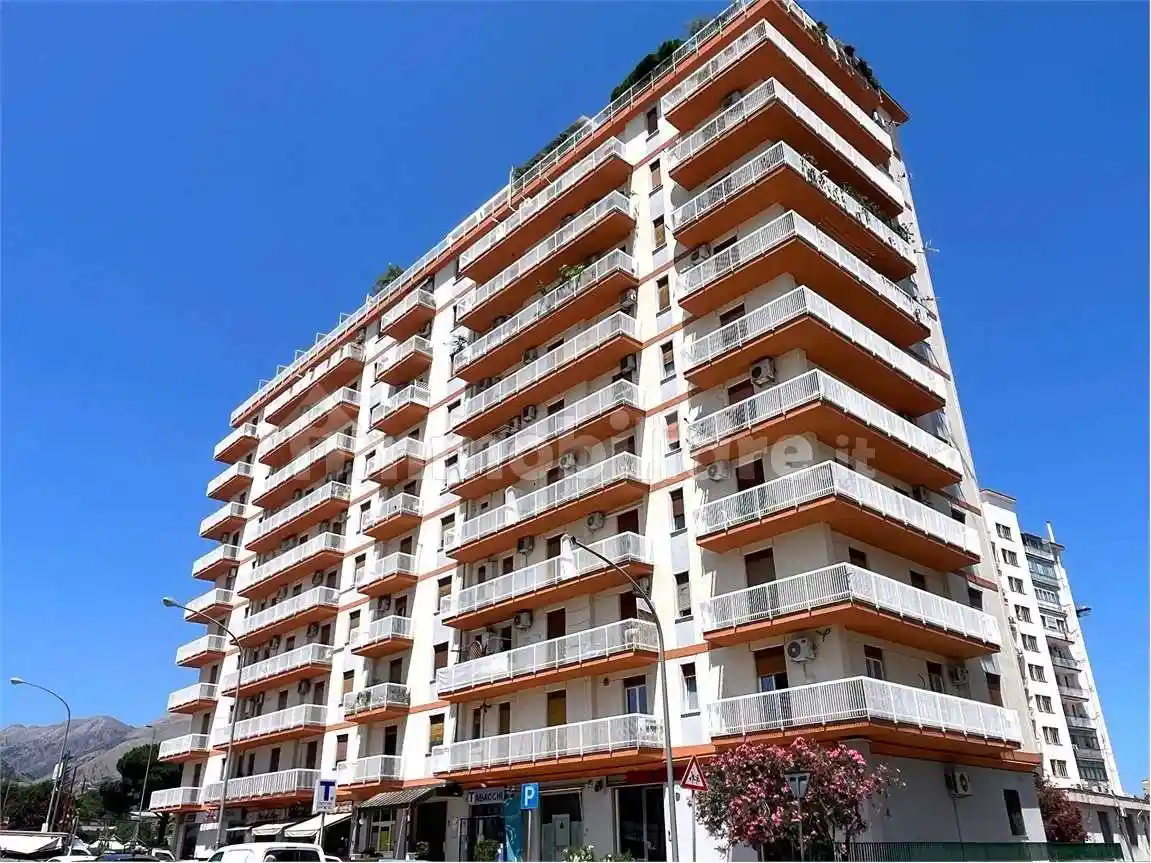 Appartamento in vendita a Palermo