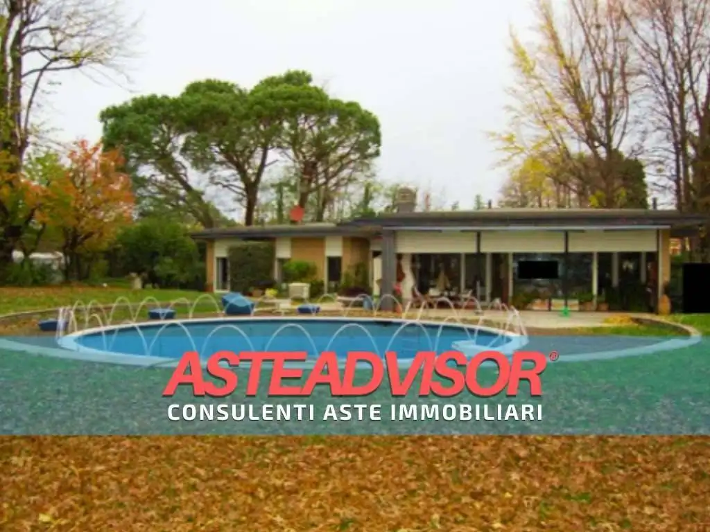 Villa in asta a Albizzate